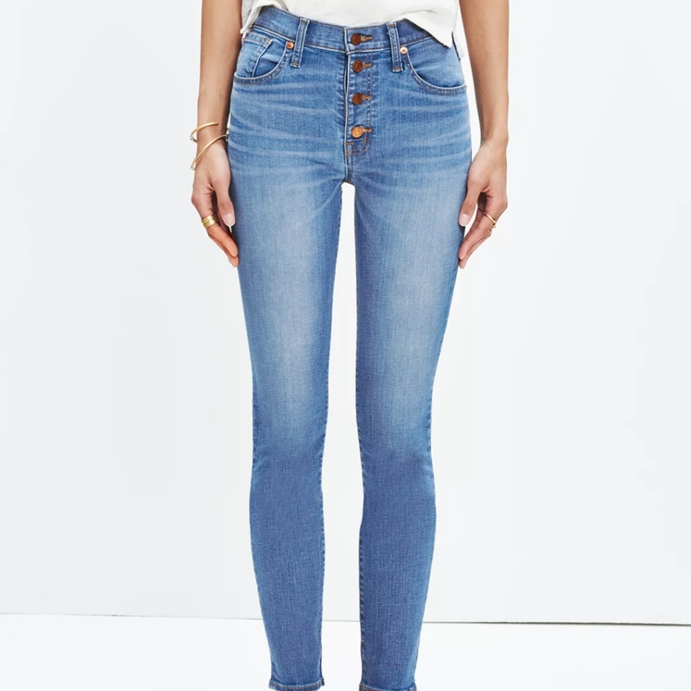 NWOT 9" Mid-Rise Skinny Crop Jeans